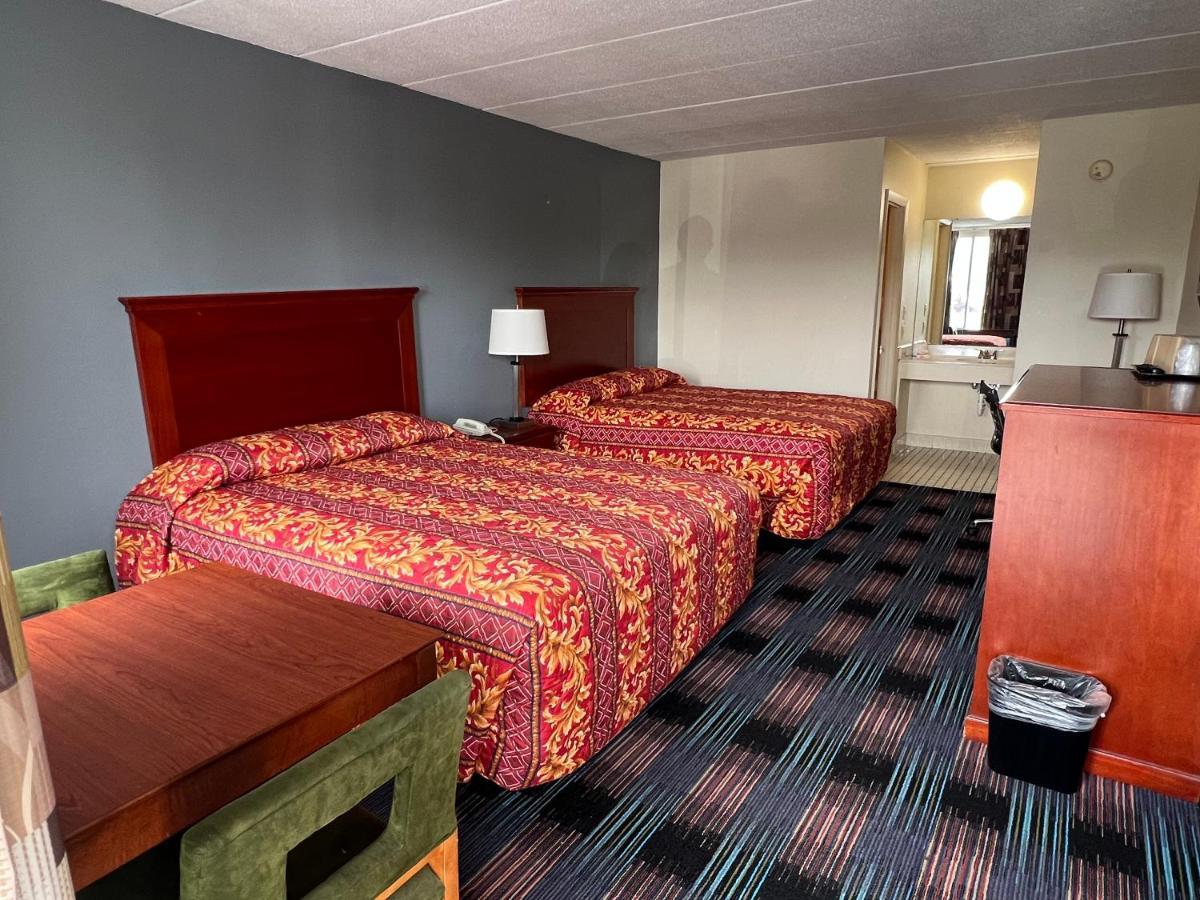 Royal Inn Motel-シャーロッツビル エクステリア 写真